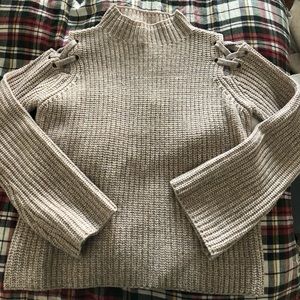 John + Jenn dusty rose colored cropped sweater